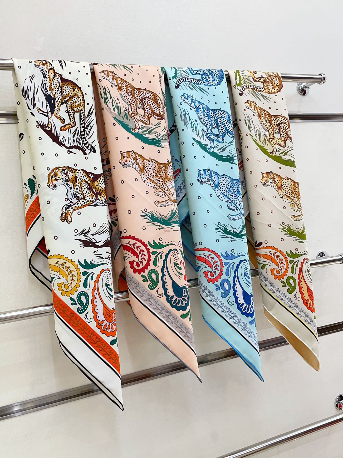 Guepards Bandana Double Face Scarf 90 CM In Colorful Silk 301848