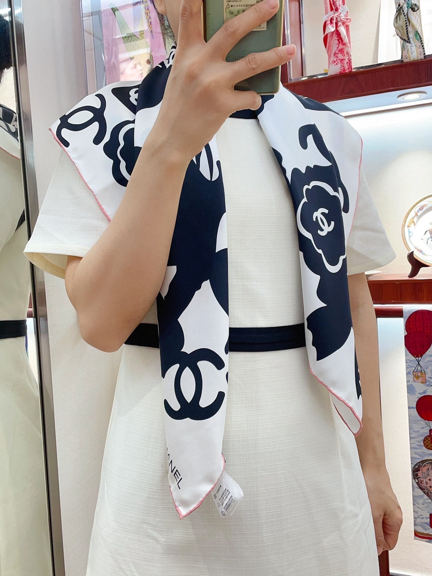 CC Square Scarf 90 CM In White Mix Black Silk  305180