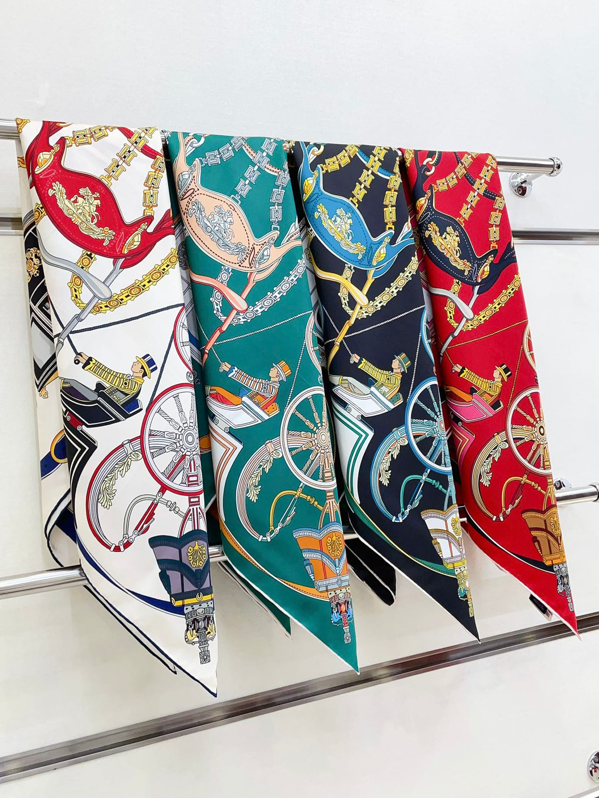 Stately Wheels Scarf 90 CM White Colorful Silk Twill 312874
