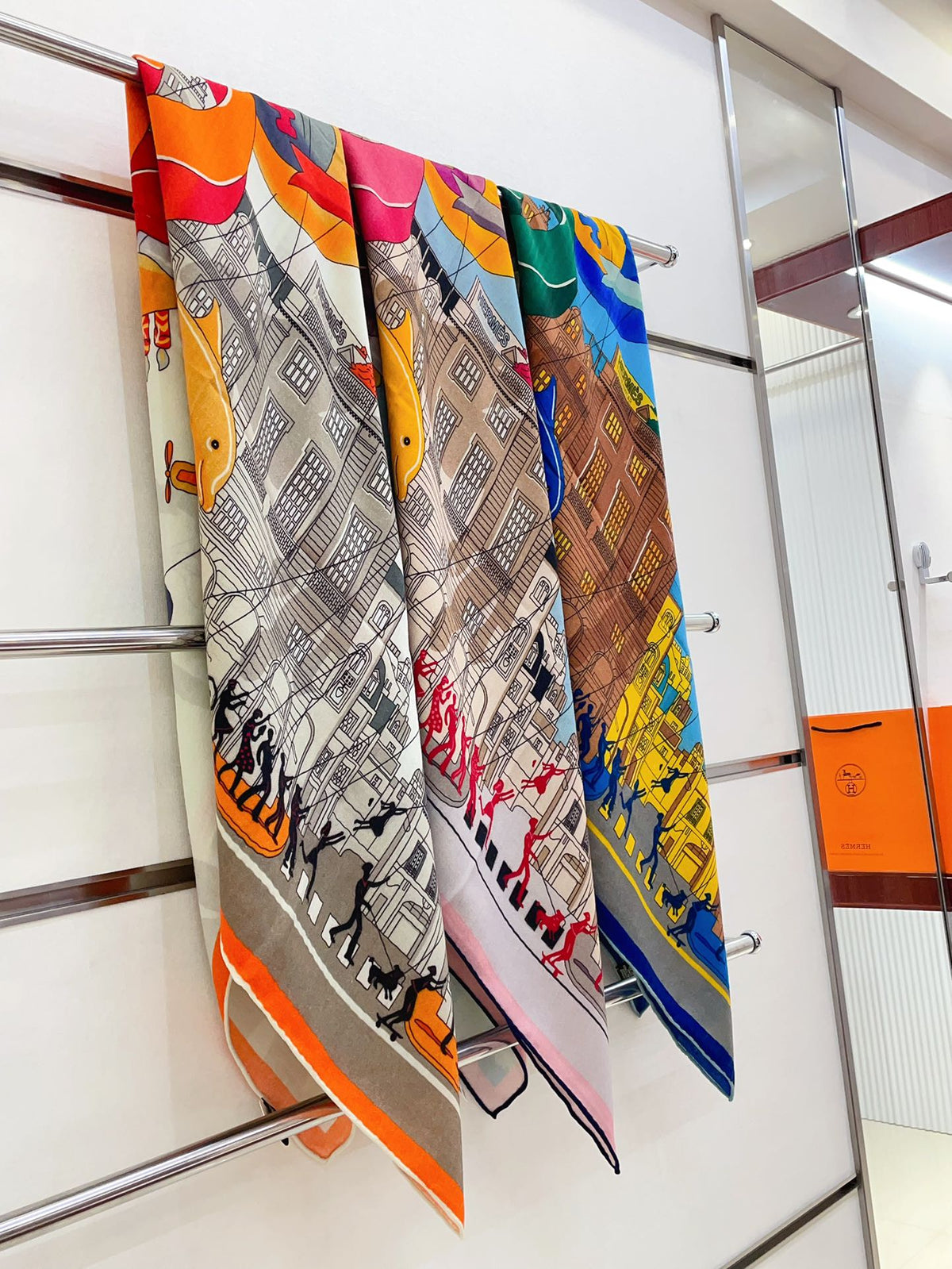 Parade Scarf 140 CM In Colorful Cashmere And Silk  340182