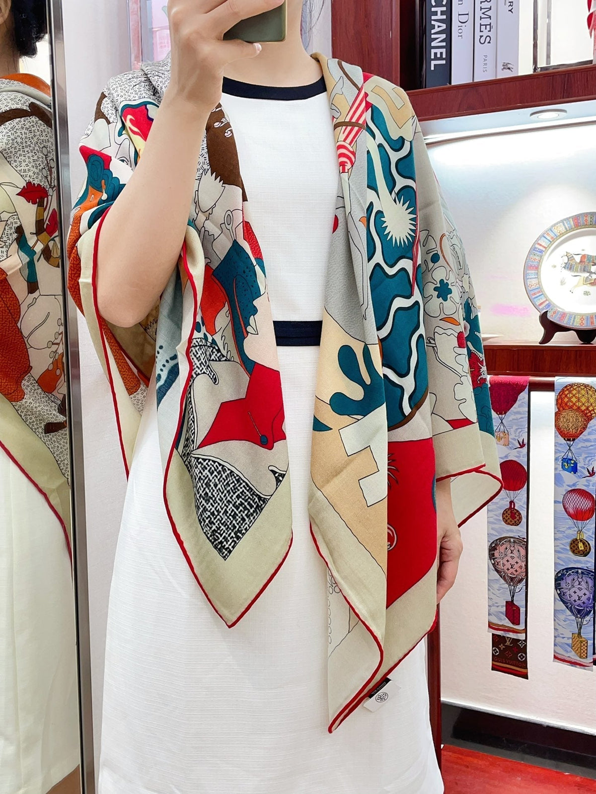 Ca Decoiffe ! Scarf 140 CM In White Colorful Cashmere And Silk 378470