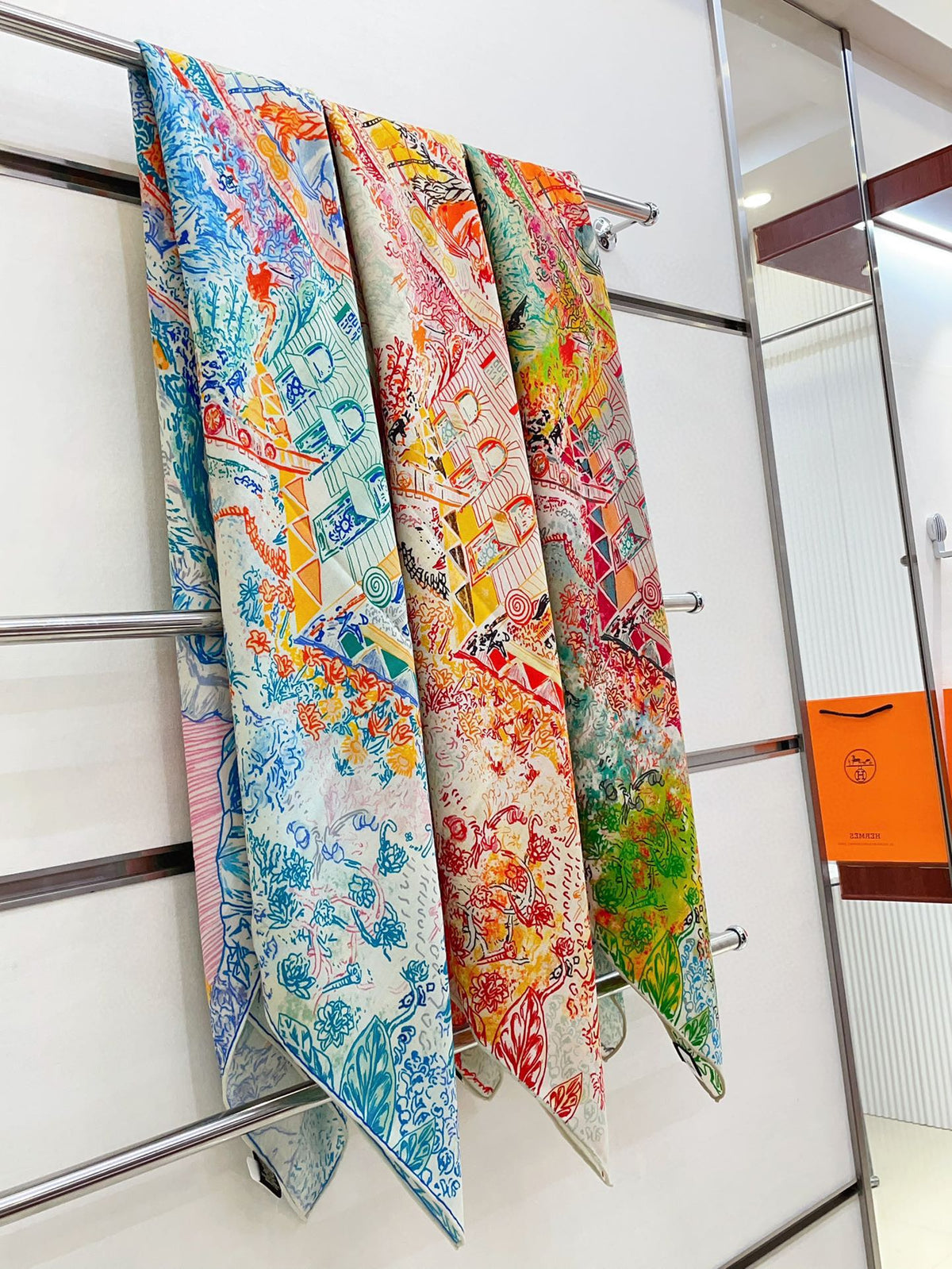 SCARF 140 CM COLORFUL 389994