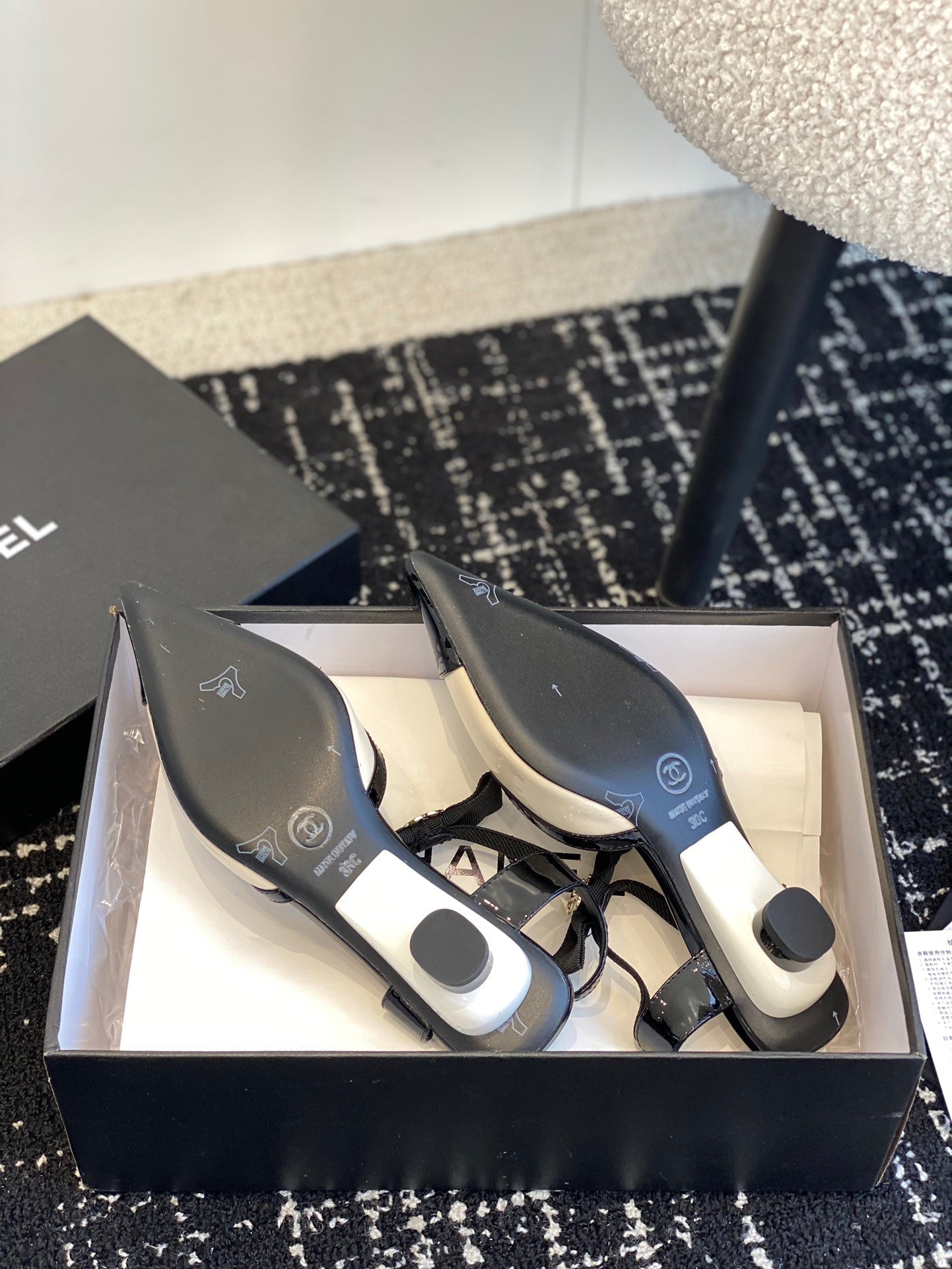 slingbacks 45 beige black patent calfskin