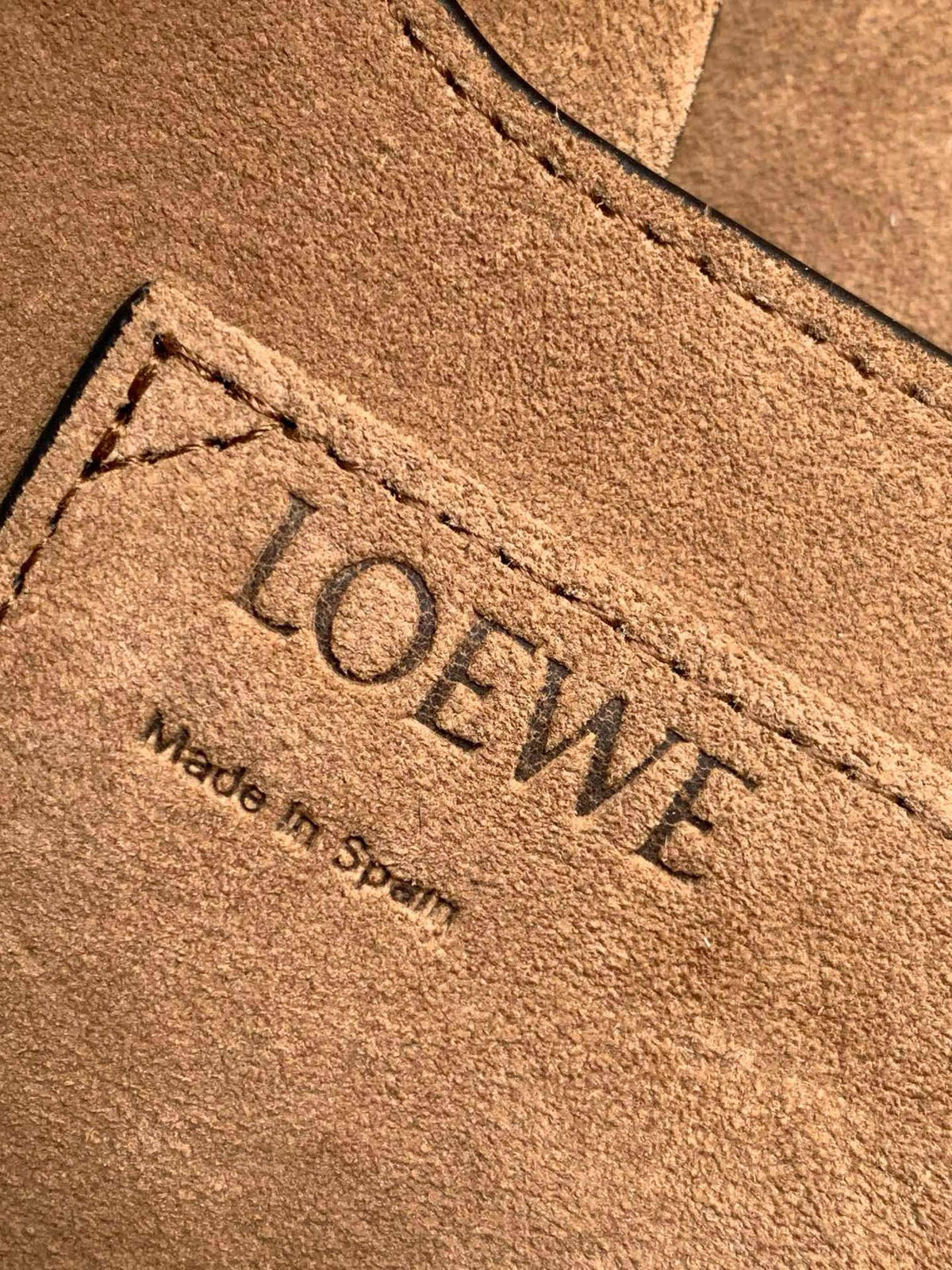 Loewe Saddle Bag 21 Light Sage Green Leather 280426