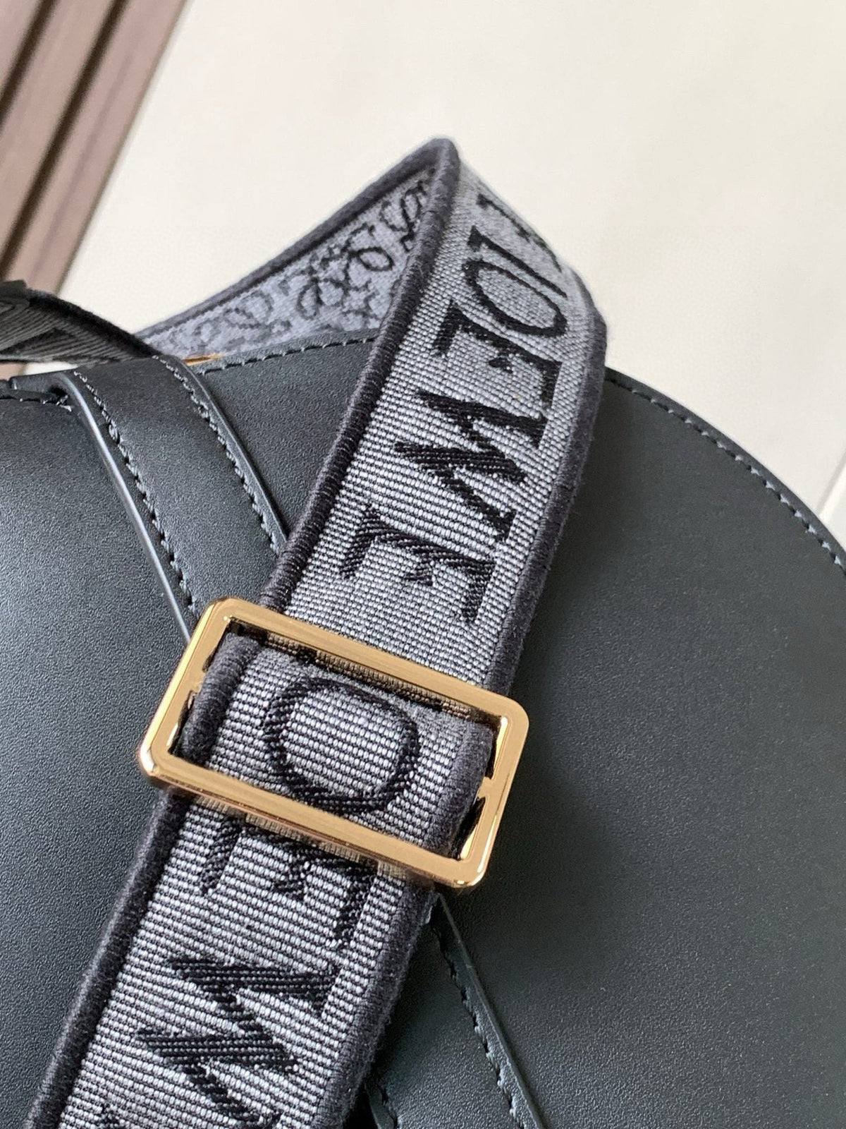 Loewe Saddle Bag 21 Black Leather 280428