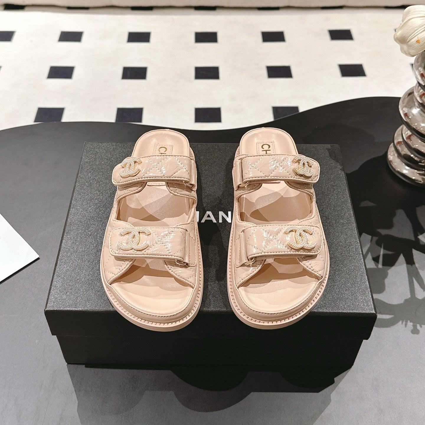 CC 25 Dad Sandal Mule Putty Pink Patent Leather 237579