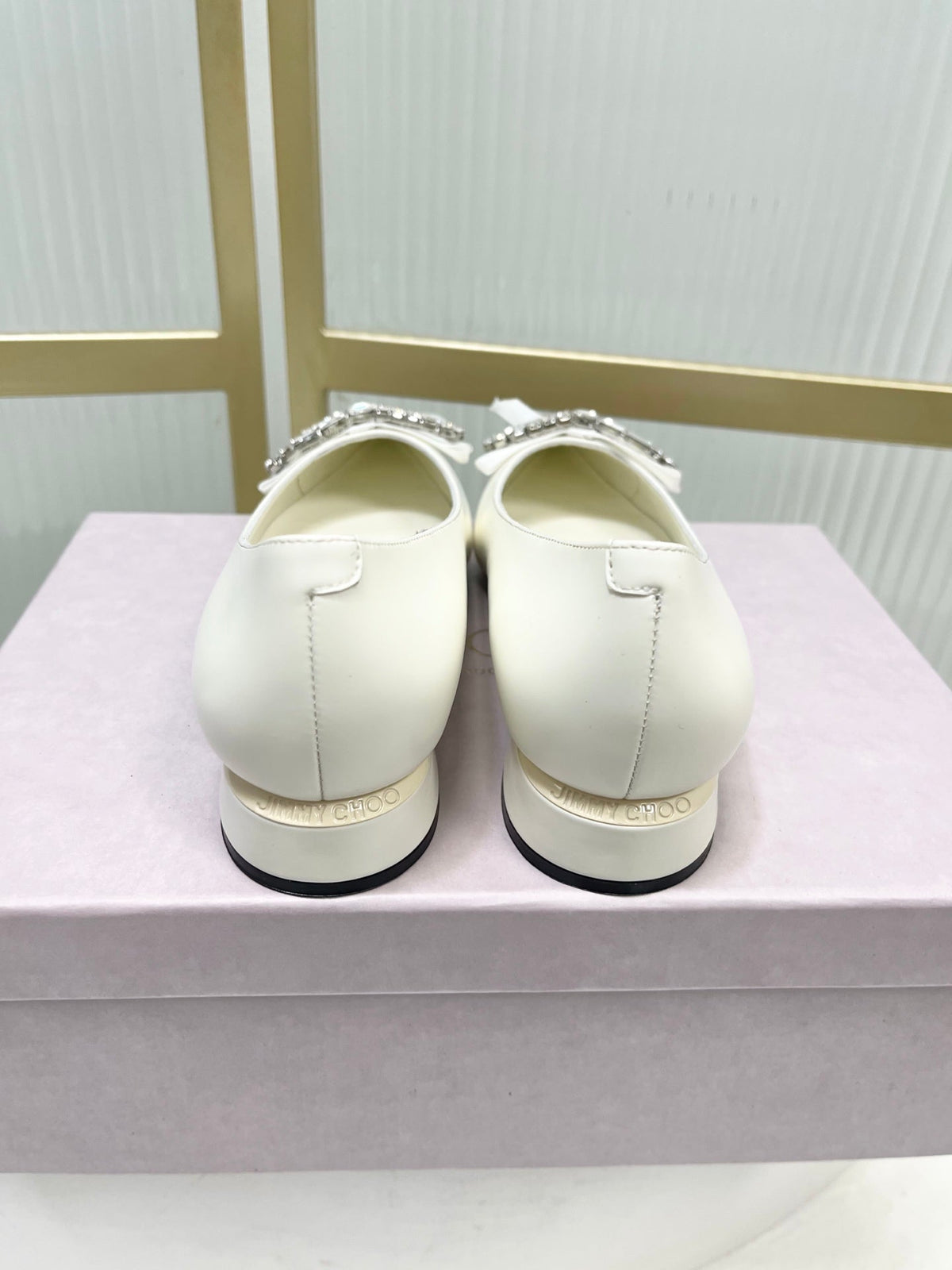 Jimmy 26s Pointed Toe Pump 25 White Cowhide 605966
