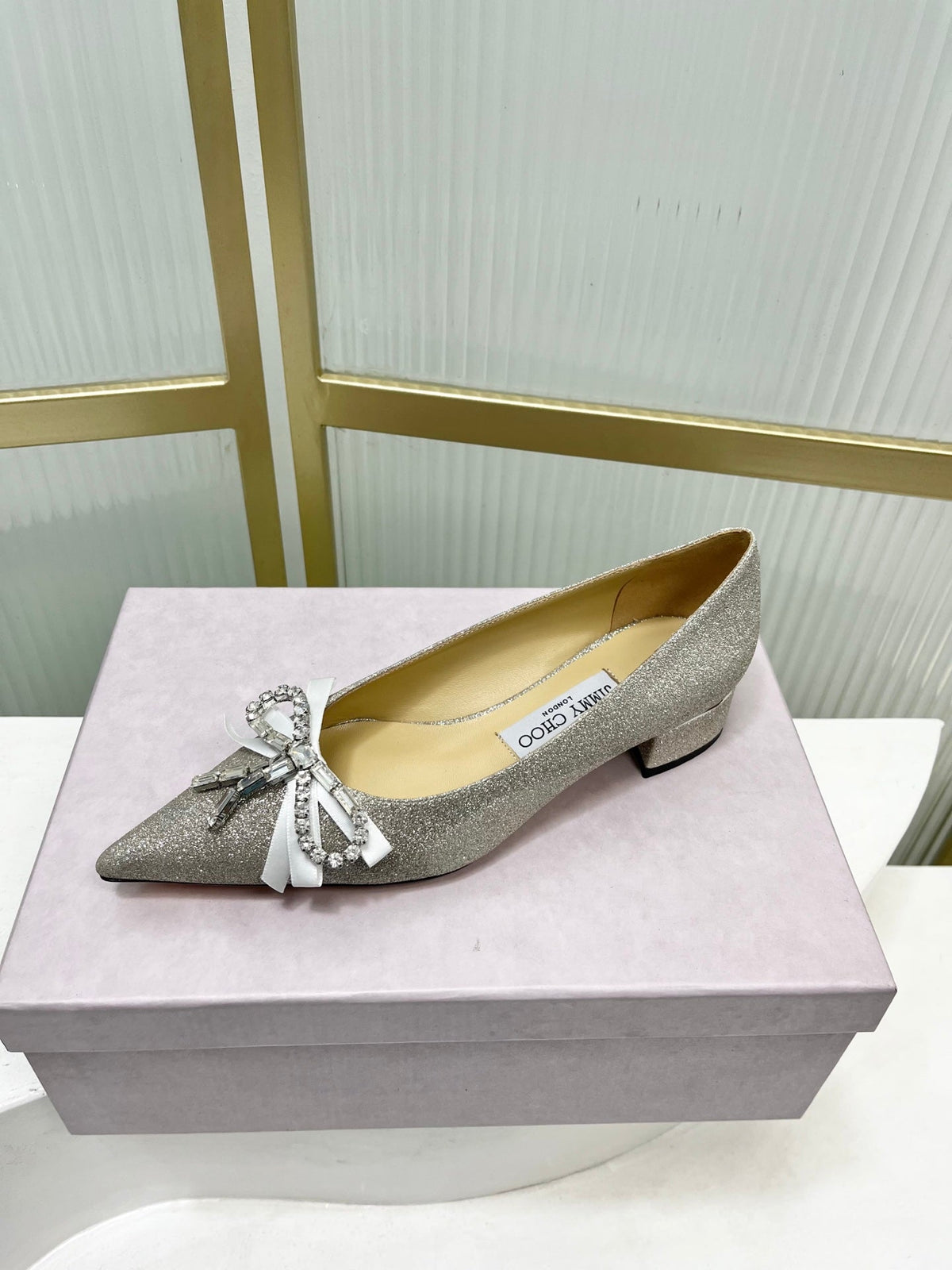 Jimmy 26s Pointed Toe Pump 25 Silver Glitter Cowhide 605967