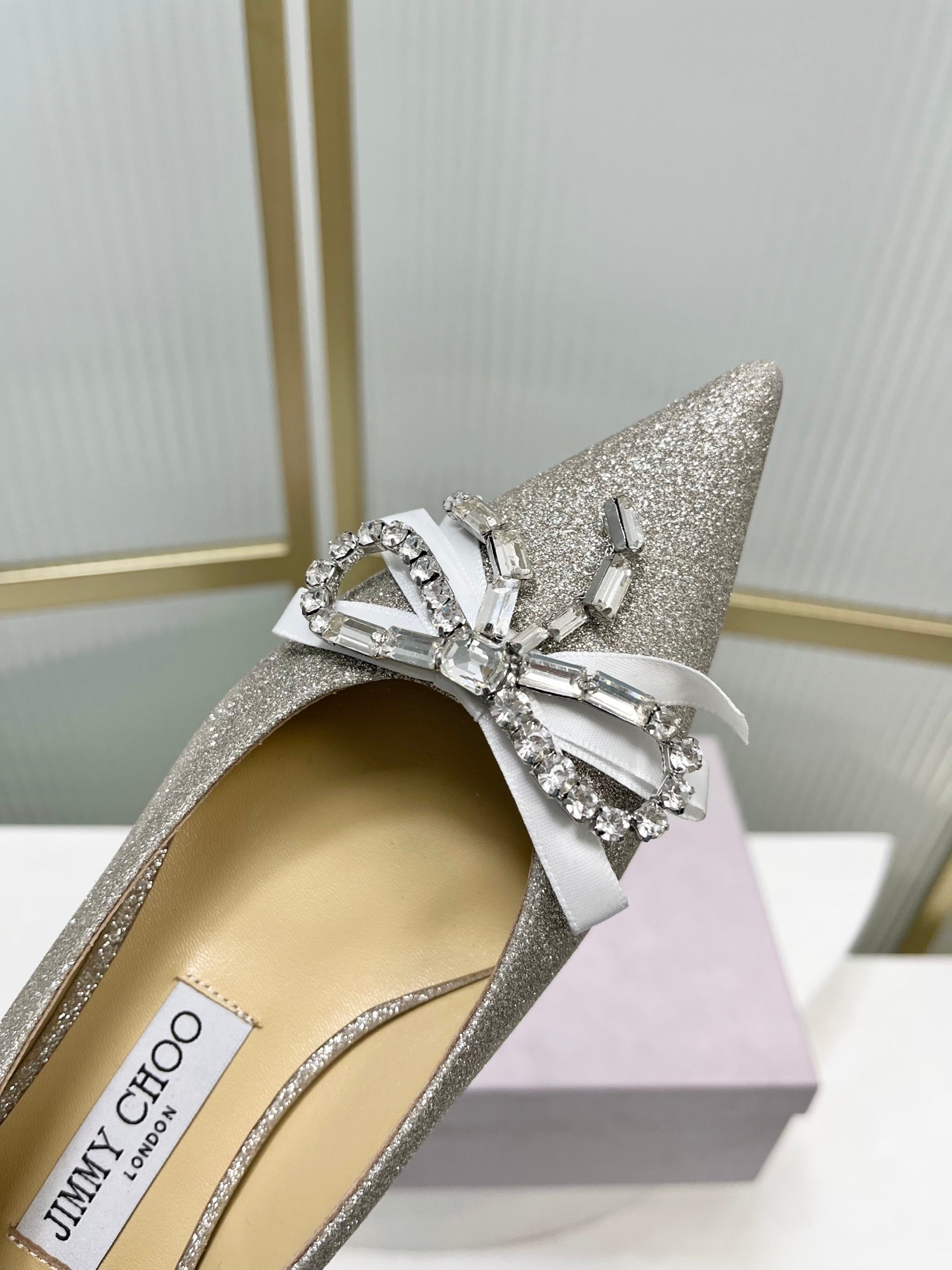 Jimmy 26s Pointed Toe Pump 25 Silver Glitter Cowhide 605967