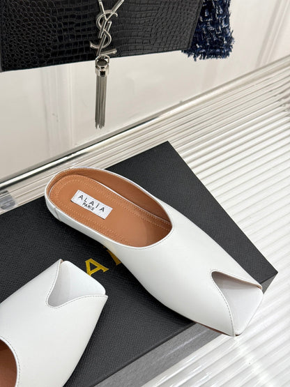 Alaia Slipper White Calfskin 293193