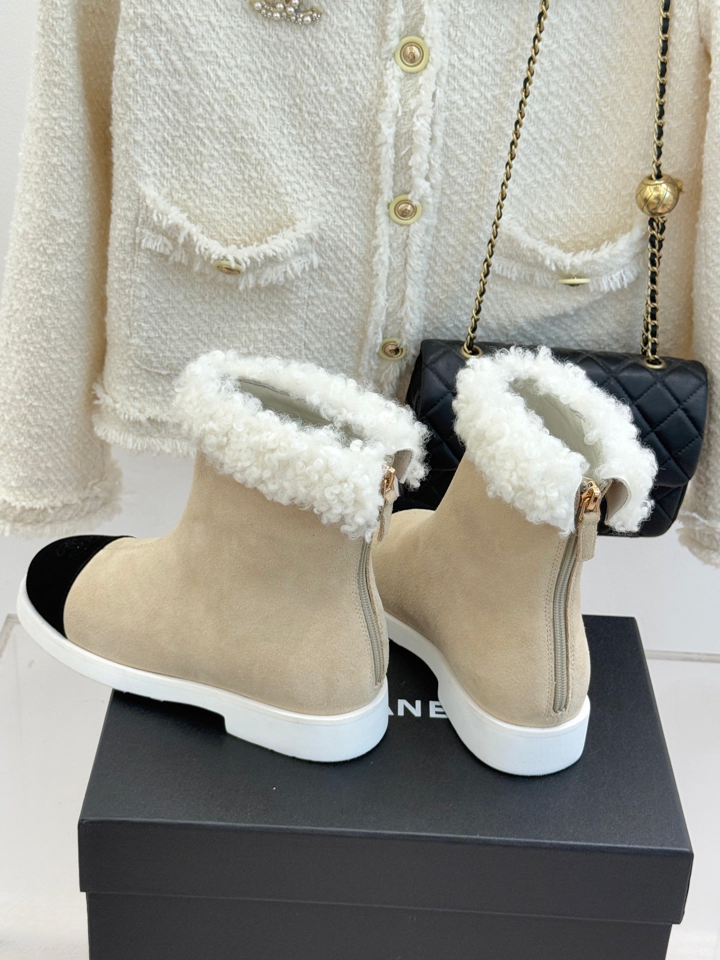 CC 25s Ankle Boots Beige Black Suede Wool 512068