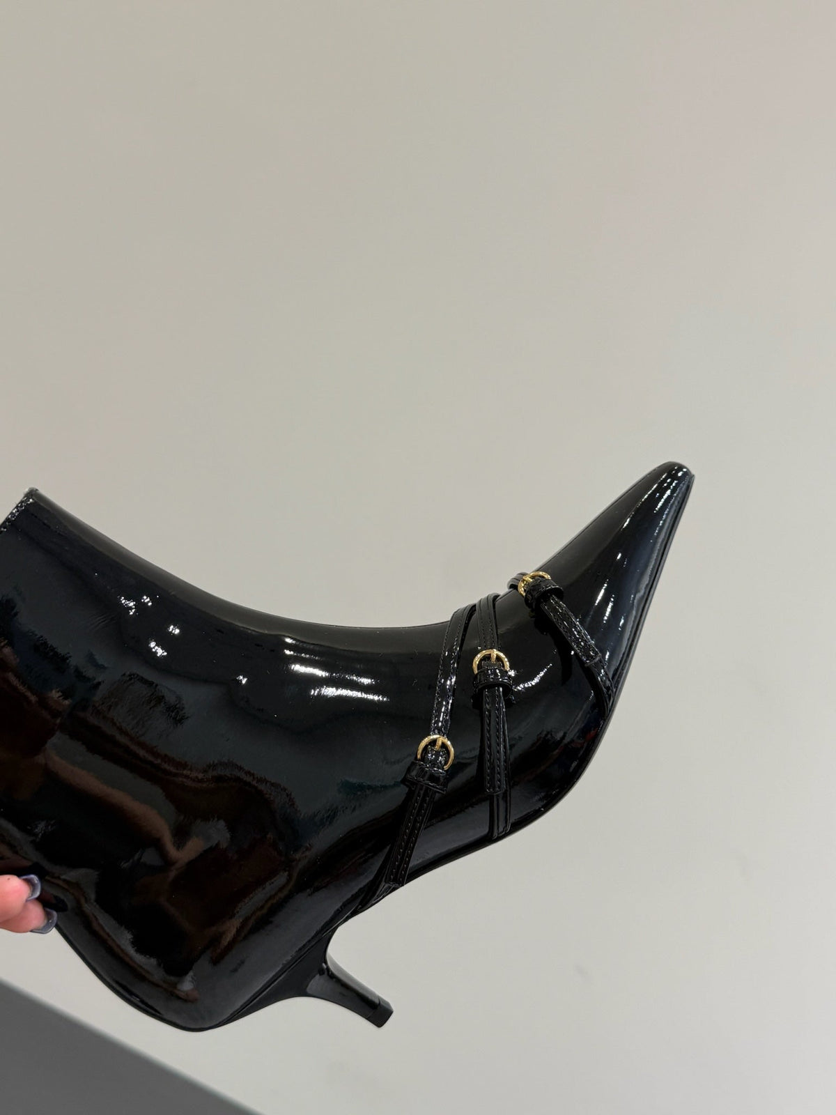 Miu 40 short boots black patent leather 417985