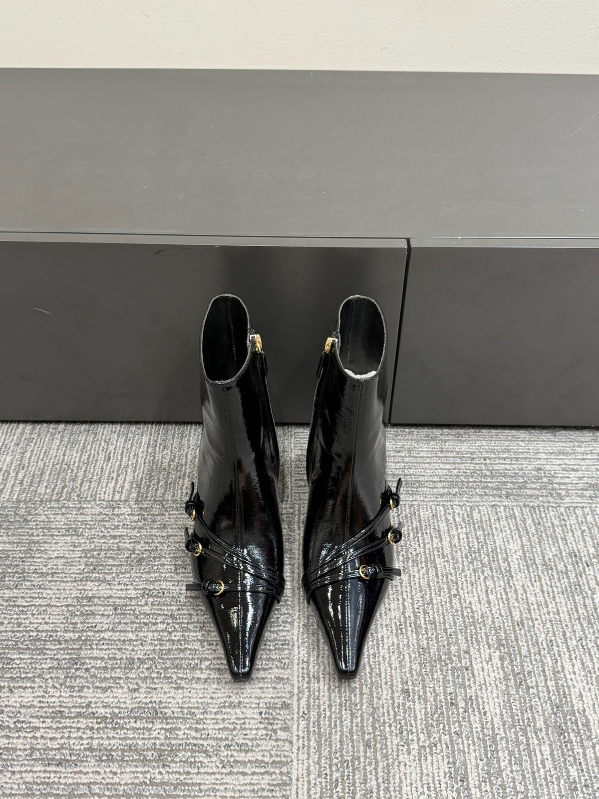 Miu 90 short boots black patent leather 417986
