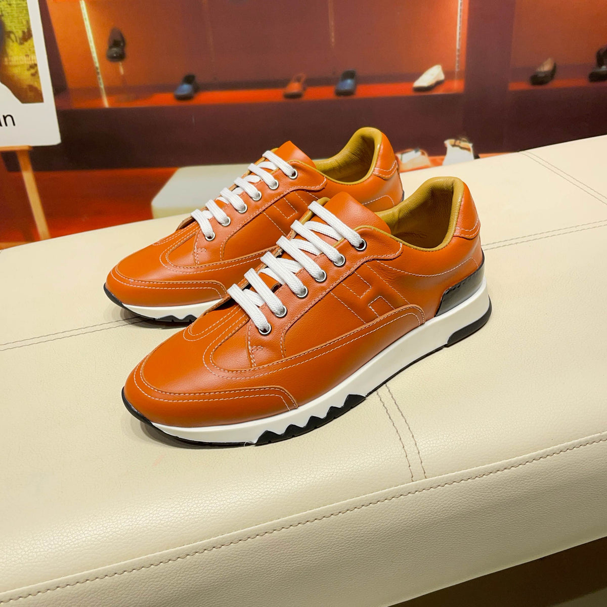 HM Men's 25 Trail Sneaker Orange Cowhide 663842