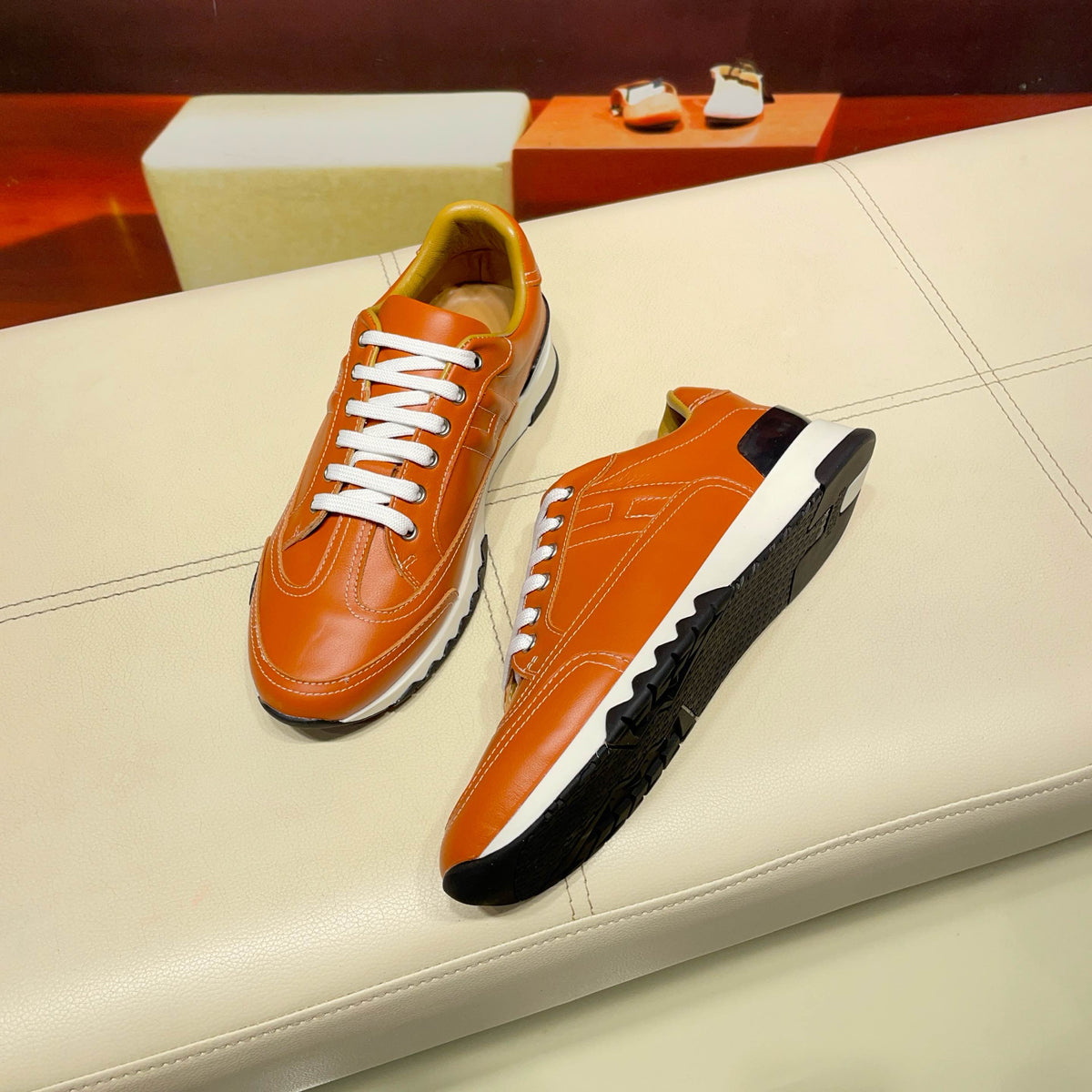 HM Men's 25 Trail Sneaker Orange Cowhide 663842
