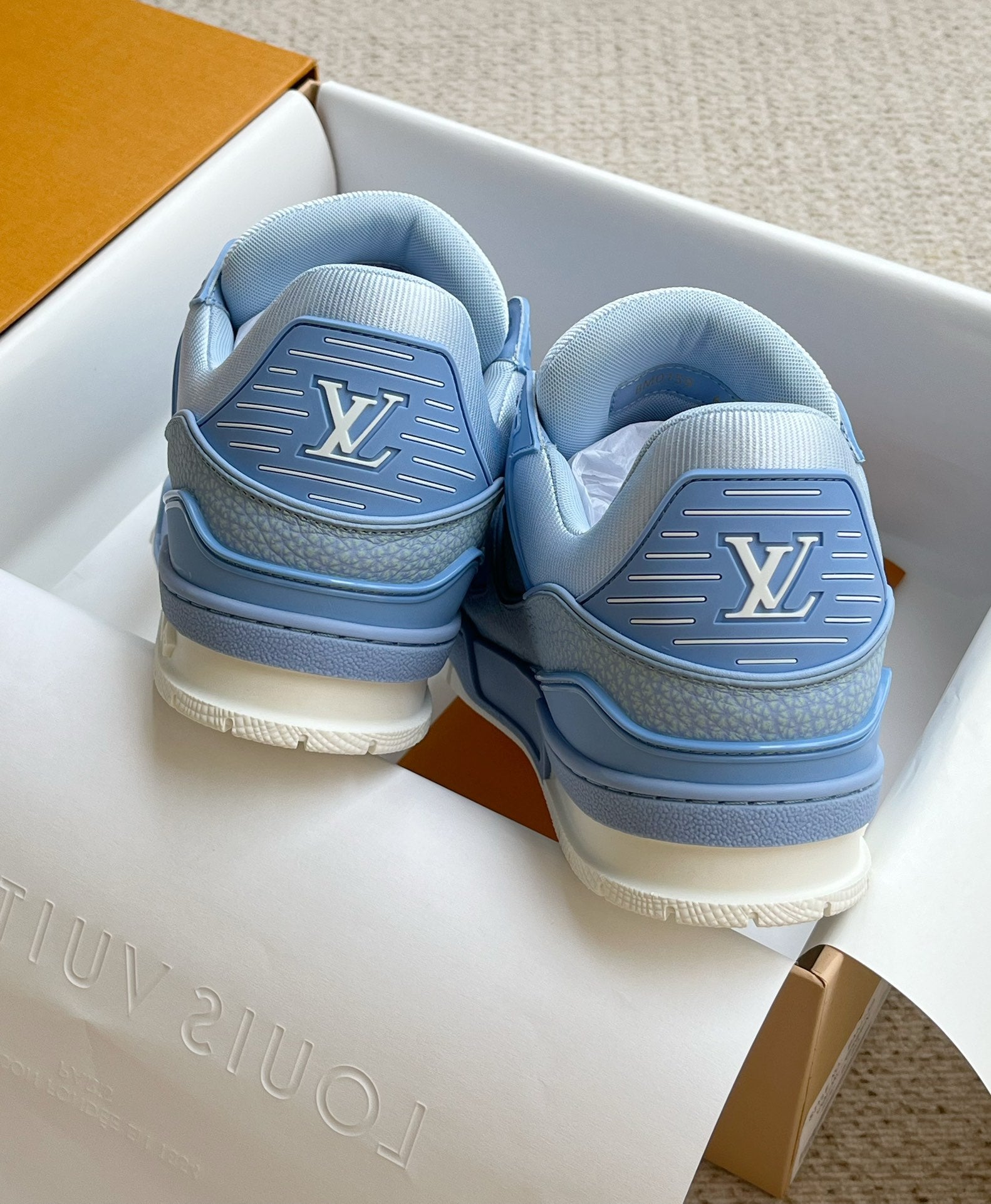 LV TRAINER SHOES SAPPHIRE BLUE GRAINED CALFSKIN