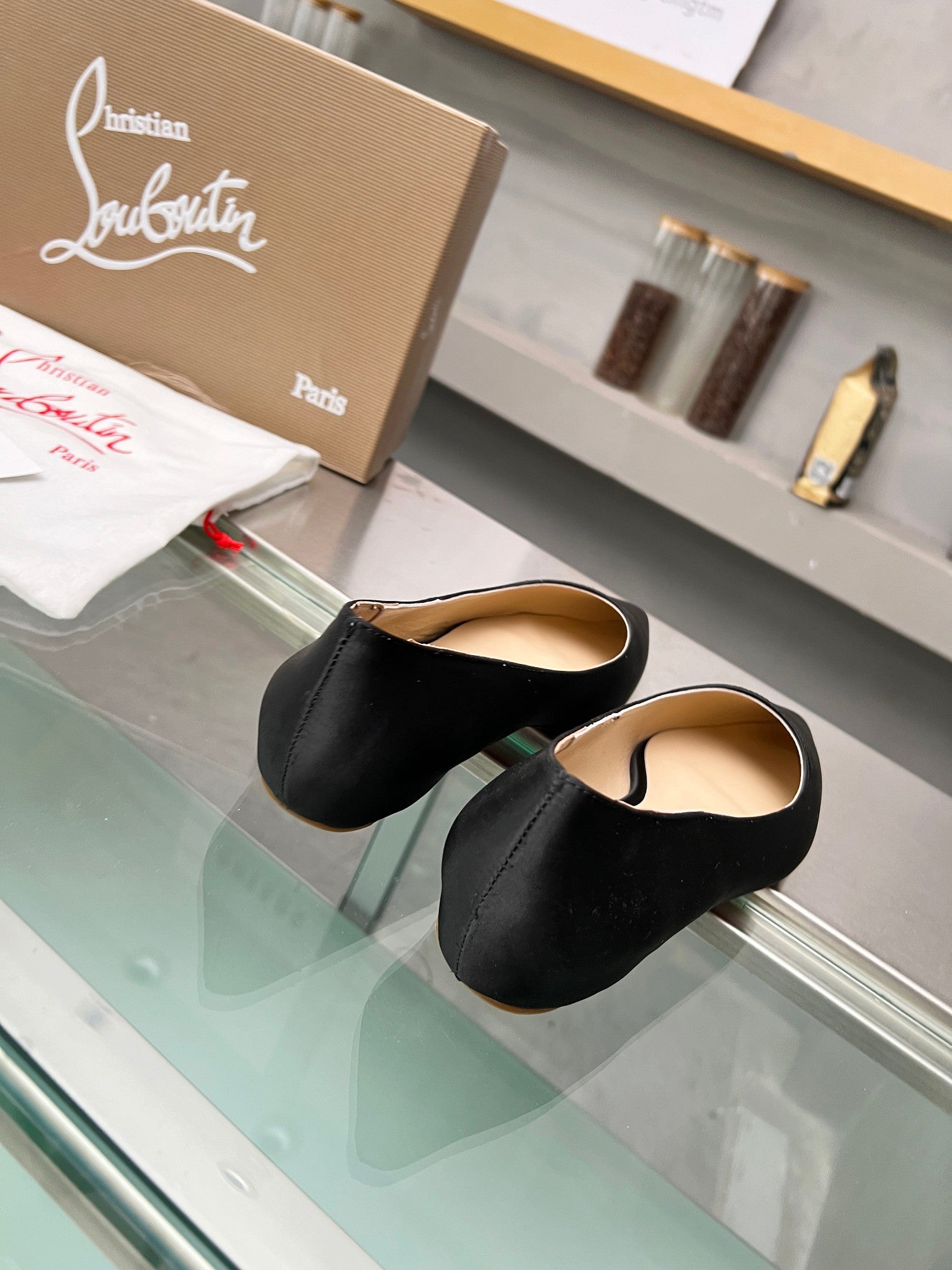 CL Kate Ballerina Flats Crepe Satin Black