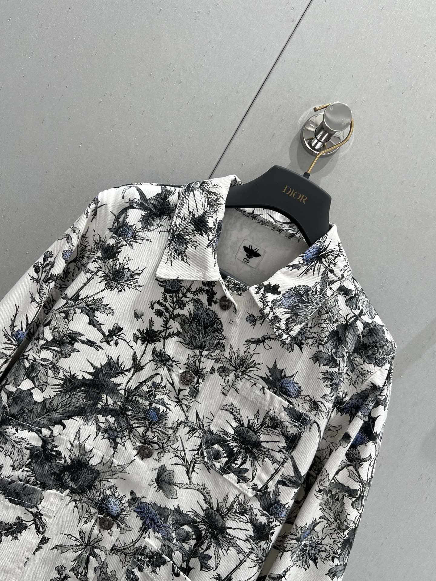 CD 25 Plant Flower Print Denim Jacket White Gray Cotton 205152