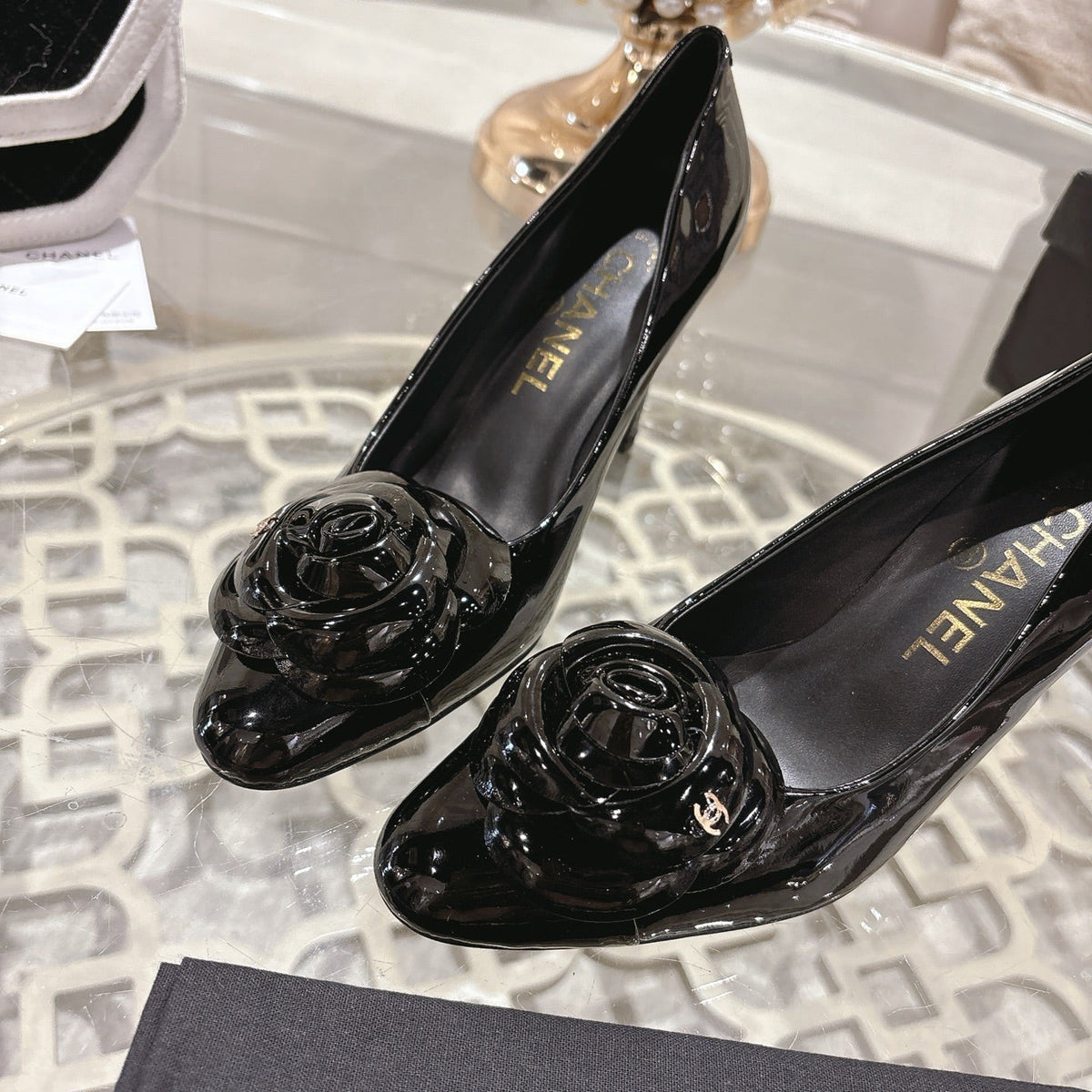 CC 26s High Heels Pump 85 Beige Black Patent Leather 627006