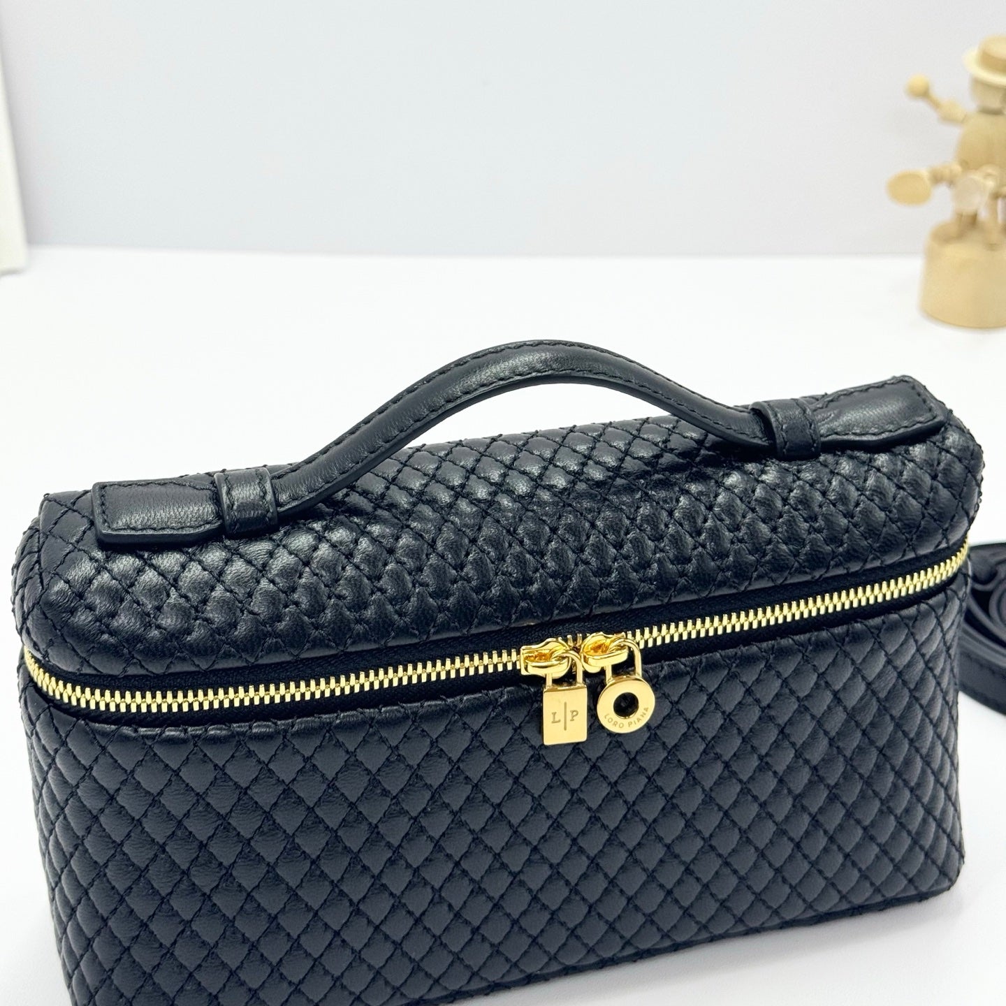 LP 2026 Extra Pocket L19 Black /Sun Gold Lambskin