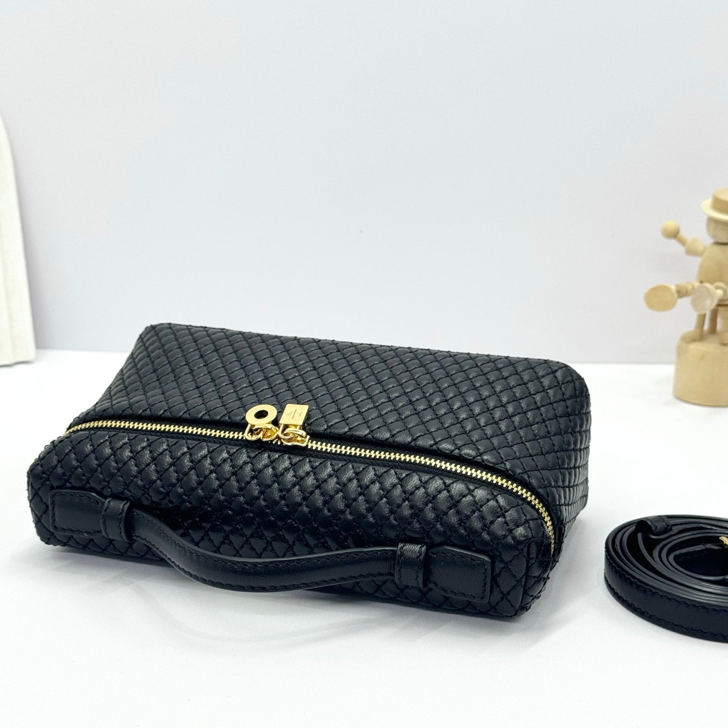 LP 2026 Extra Pocket L19 Black /Sun Gold Lambskin