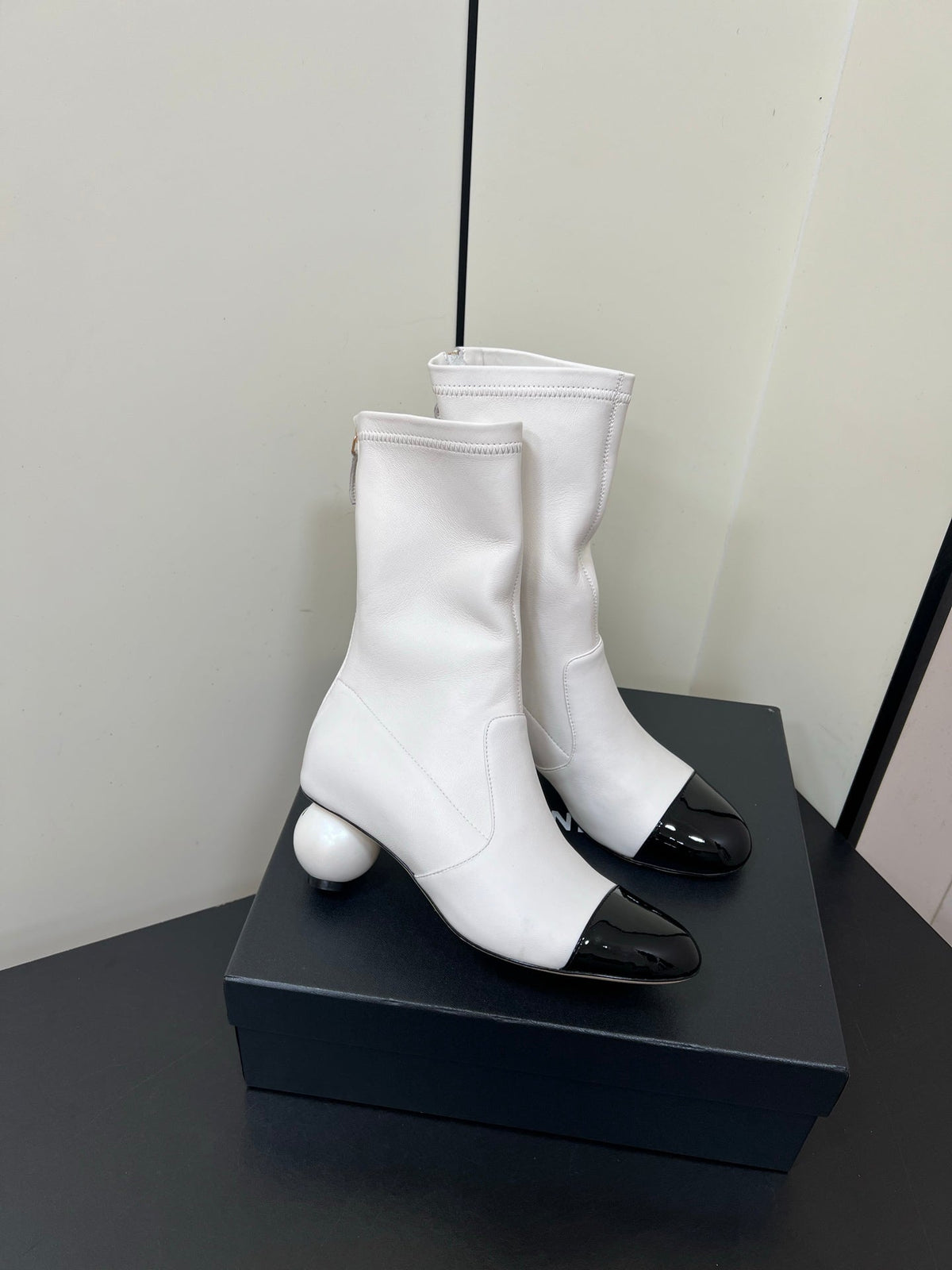 Chanel Double C Giant Pearl Heel Stretch Boots White Sheepskin 441706