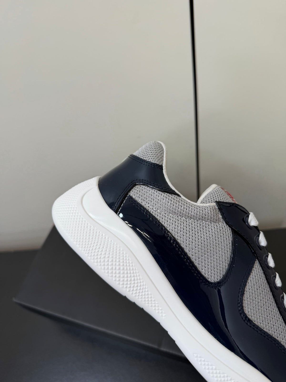 PRA 26S Casual Sneakers Gray Dark Blue Patent Leather 618929