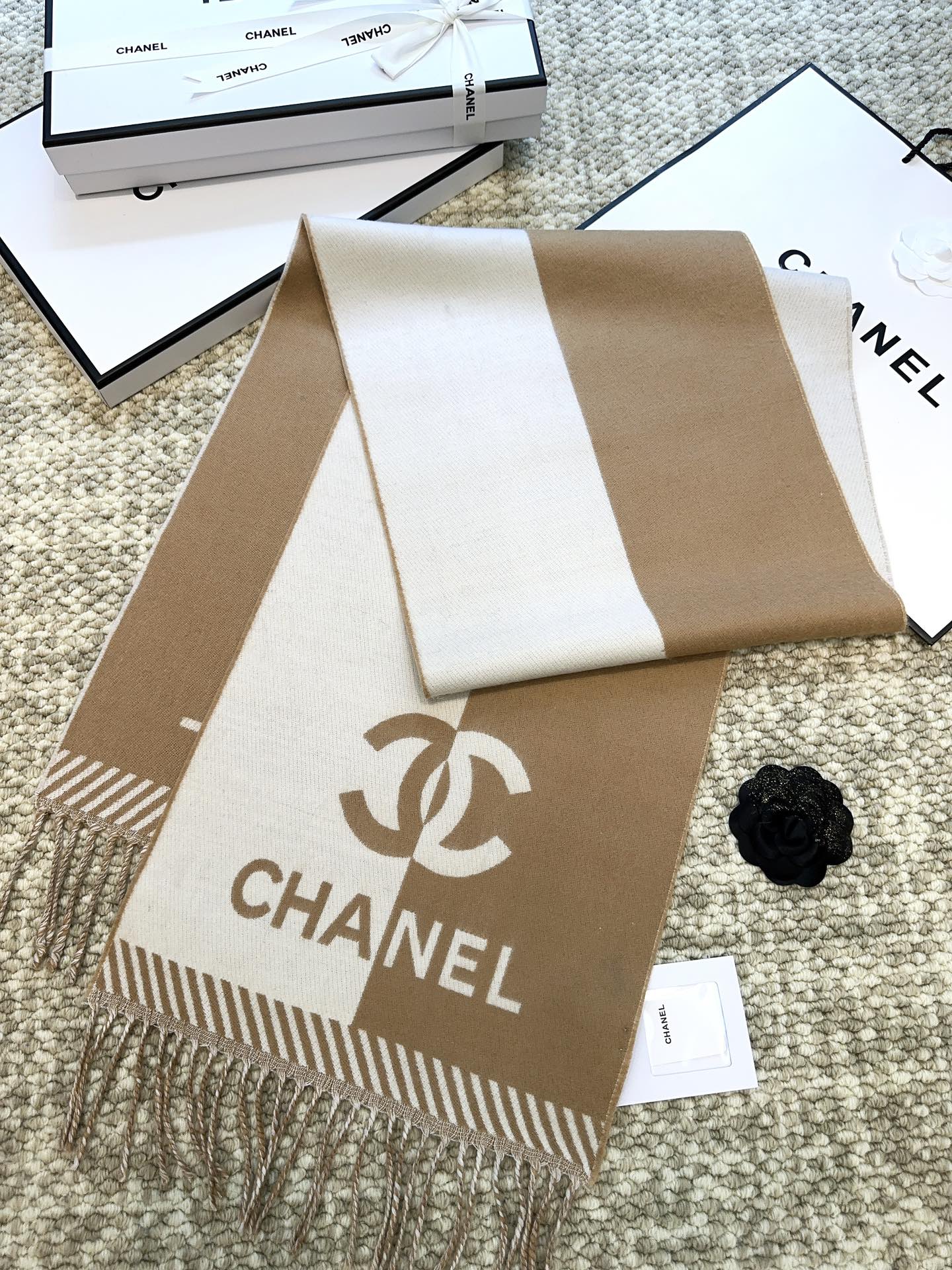 CC Scarf 184 CM In Light Brown Mix White Wool Jacquard 424861