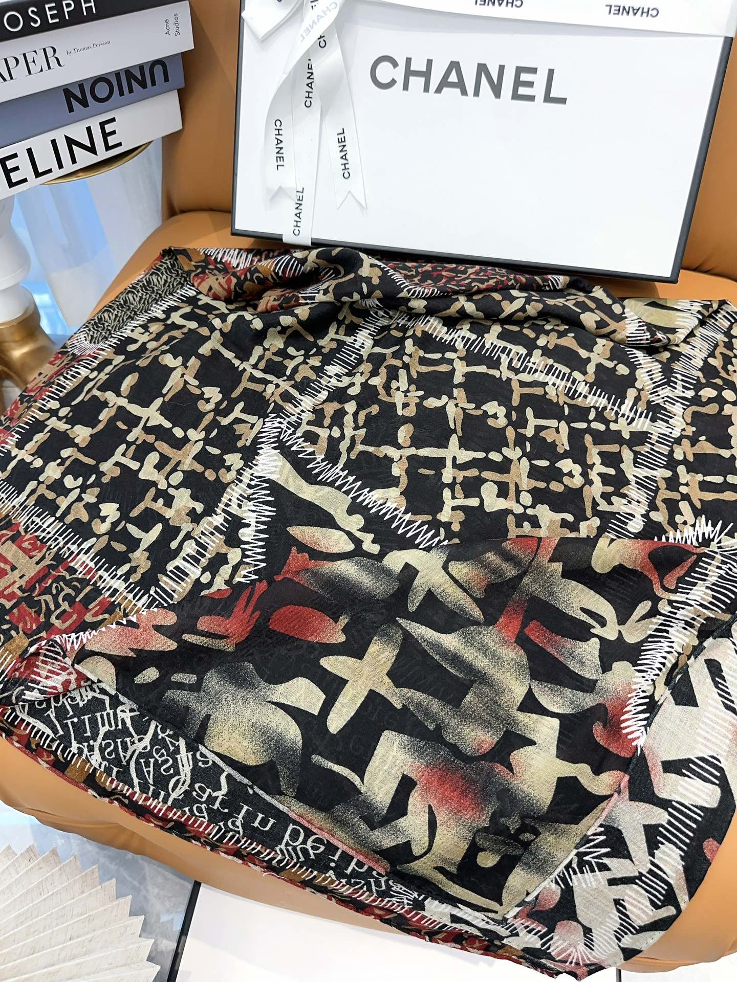 CC Square Scarf 140 CM In Colorful Silk 421294