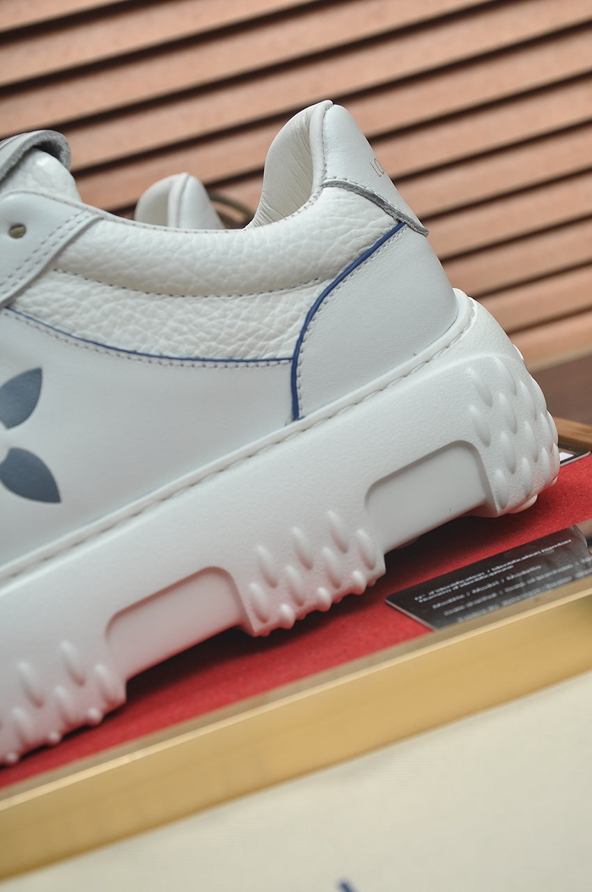 LV TRAINER WHITE MIX GREY CALFSKIN