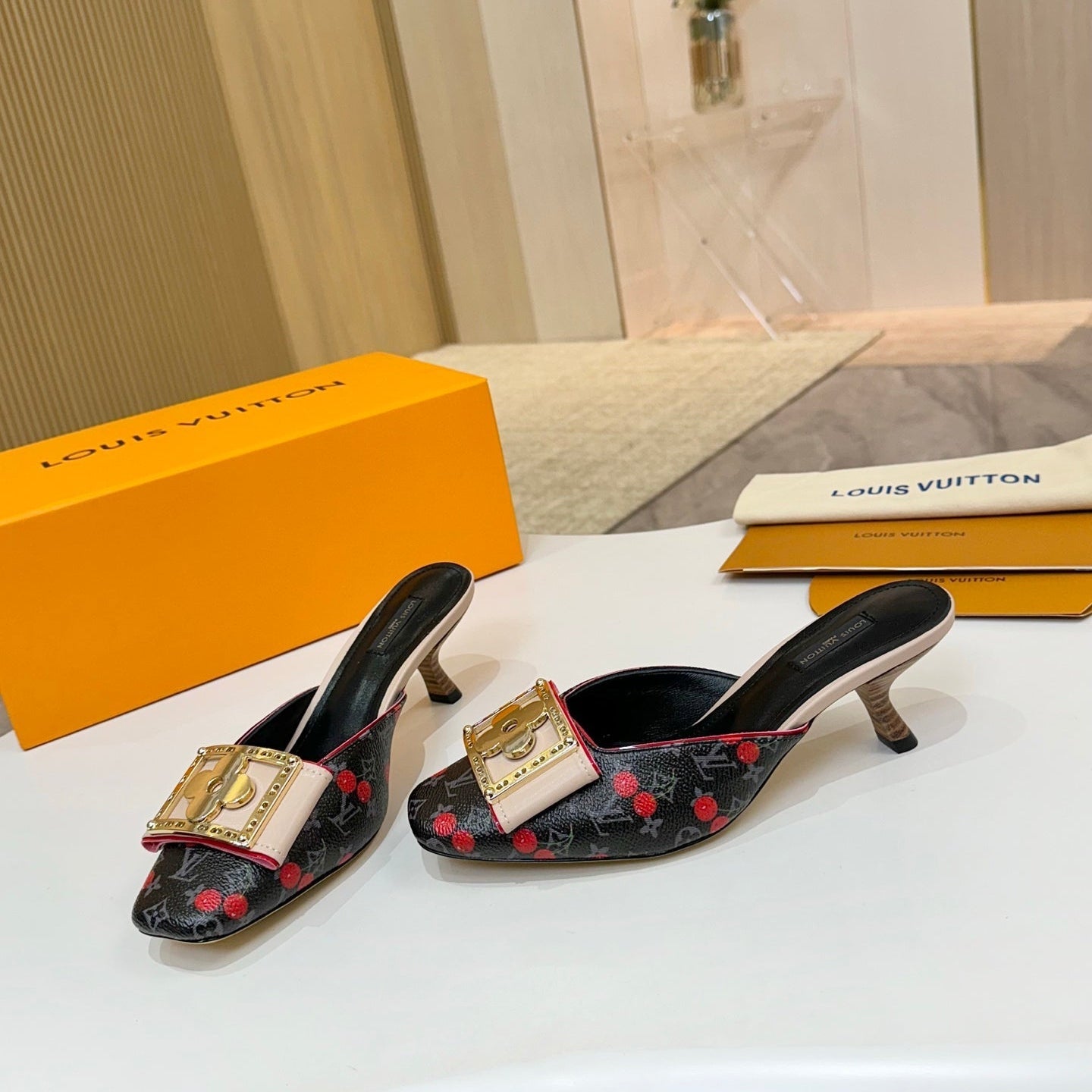 LV 26ss High-Heeled Mules 60 Black Cherry Monogram Cowhide 664890