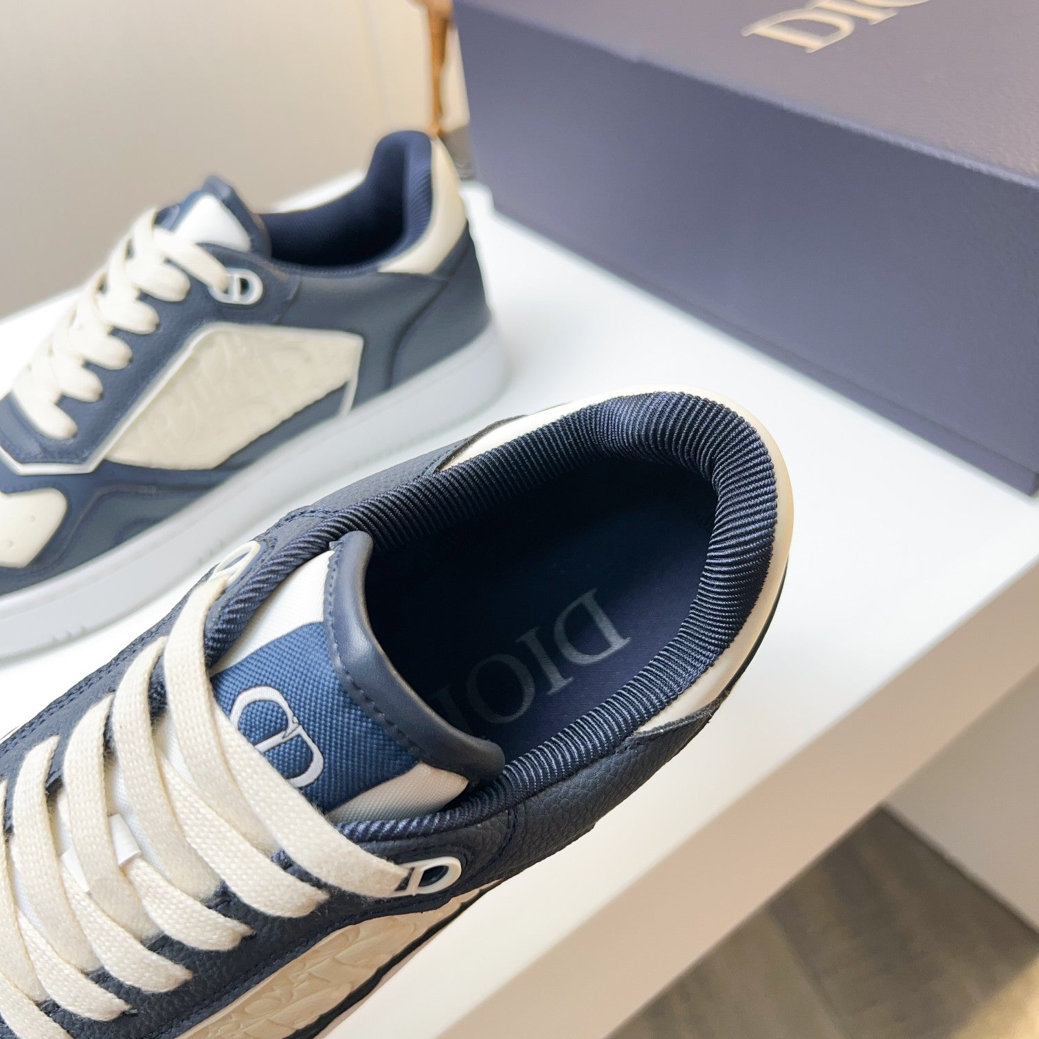 CD 25 B57 Sneaker Blue White Cowhide 750640