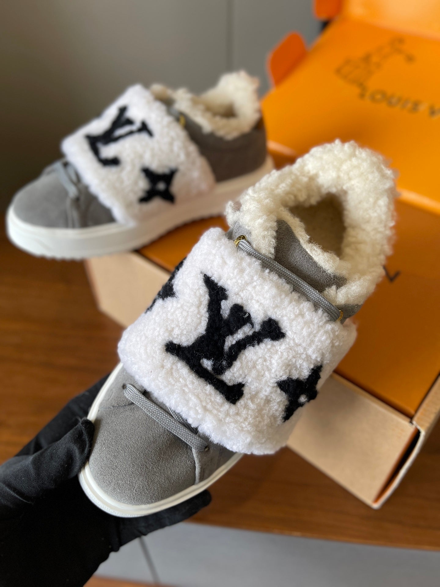 LV 26s Platform Sneakers Gray White Suede Wool 621159