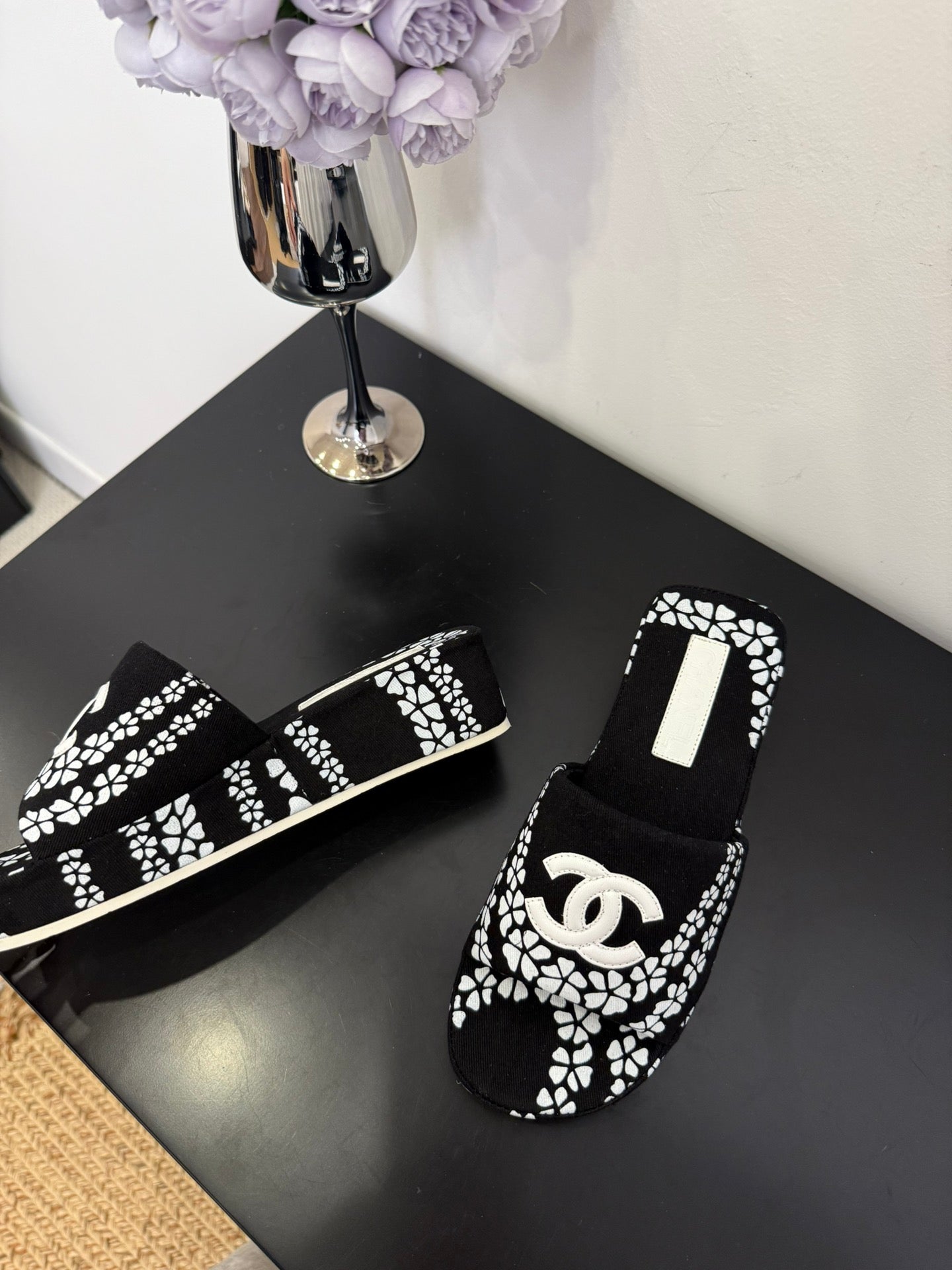 CC 25 Flower Slippers Black Fabric 330771