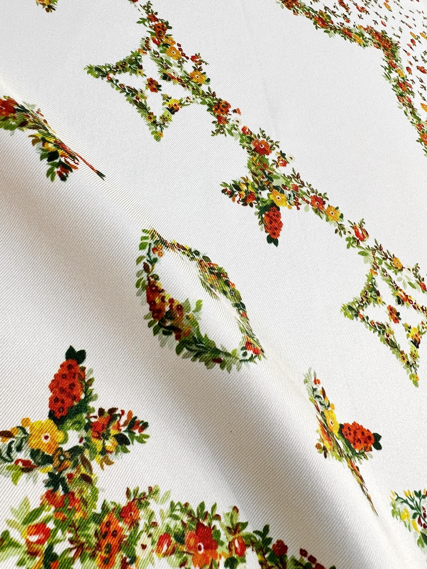 LV Double Sided Scarf 90 White Yellow Mulberry Silk 168827