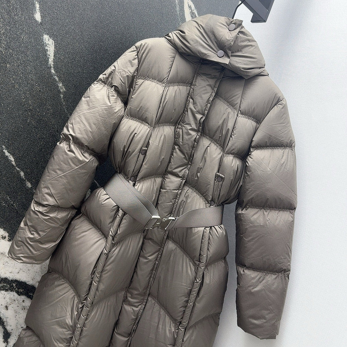 Burberry 25 Hooded Short Down Jacket with Adjustable Waist Taupe Polyester