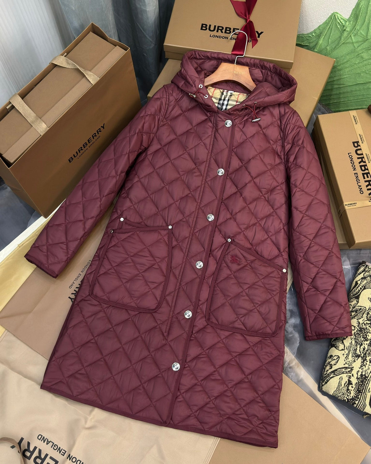 Burberry 25 Quilted  Hooded Long Coat Burgundy Polyester Cotton