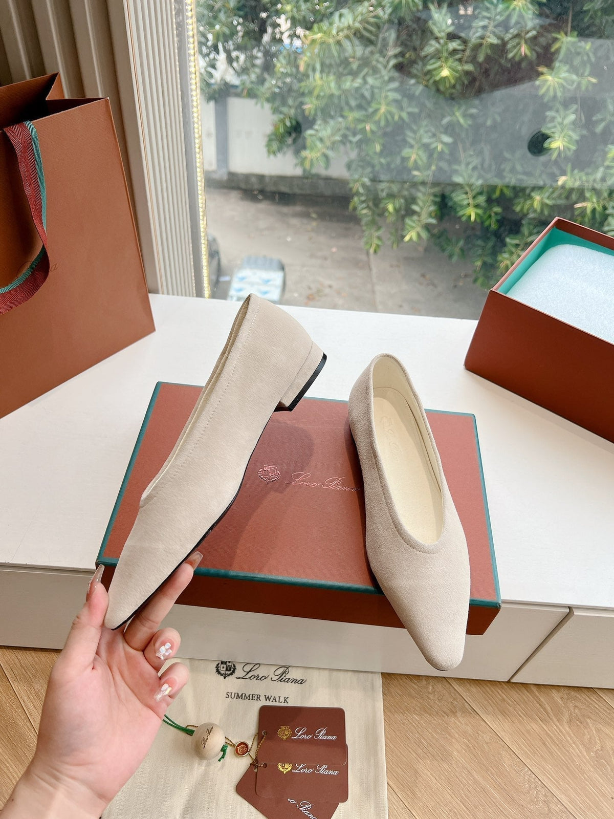 rebecca ballerina flat off-white suede