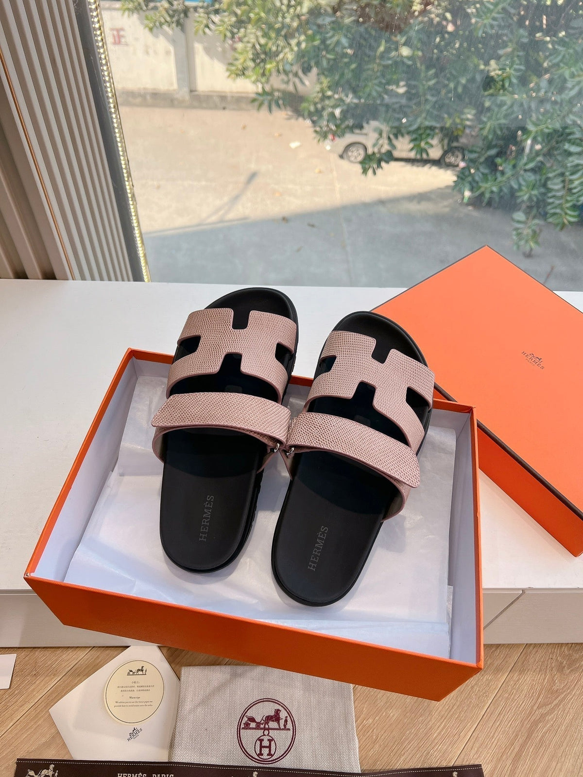 HM Chypre Sandal Puce Pink Grained Calfskin 202795