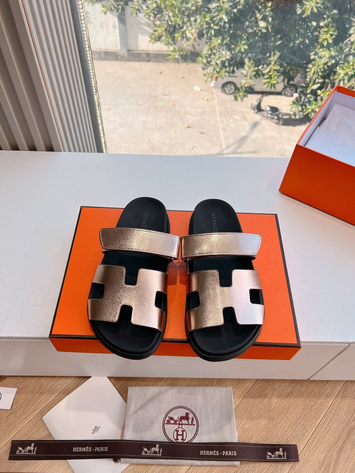 HM Chypre Sandal Copper Roser Calfskin 202813