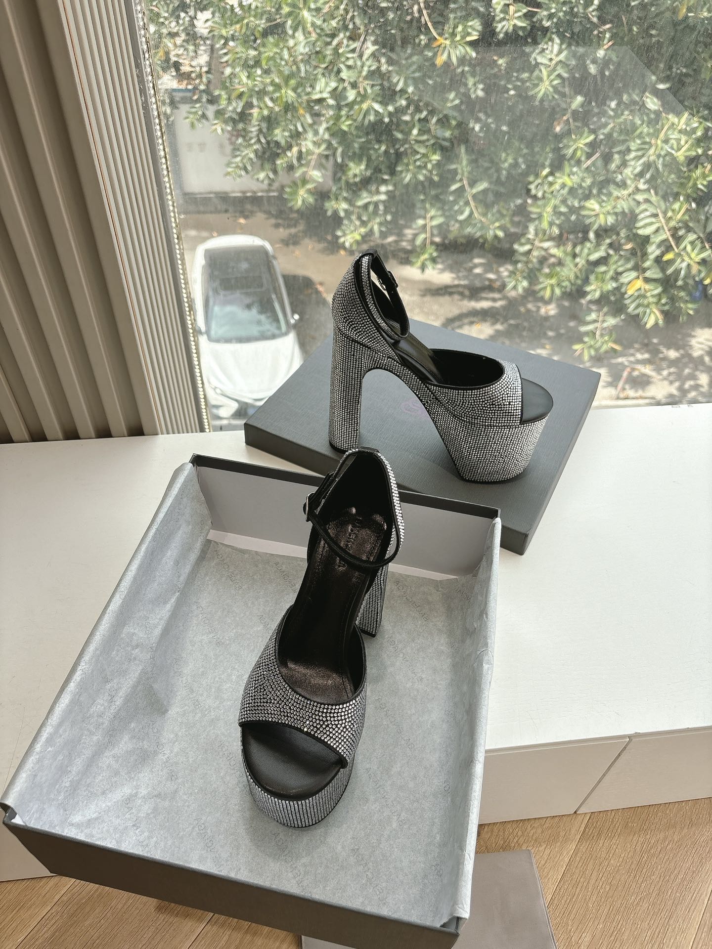 PLATFORM ANKLE STRAP HEELS IN BLACK ATTACHED RHINESTONES CALFSKIN