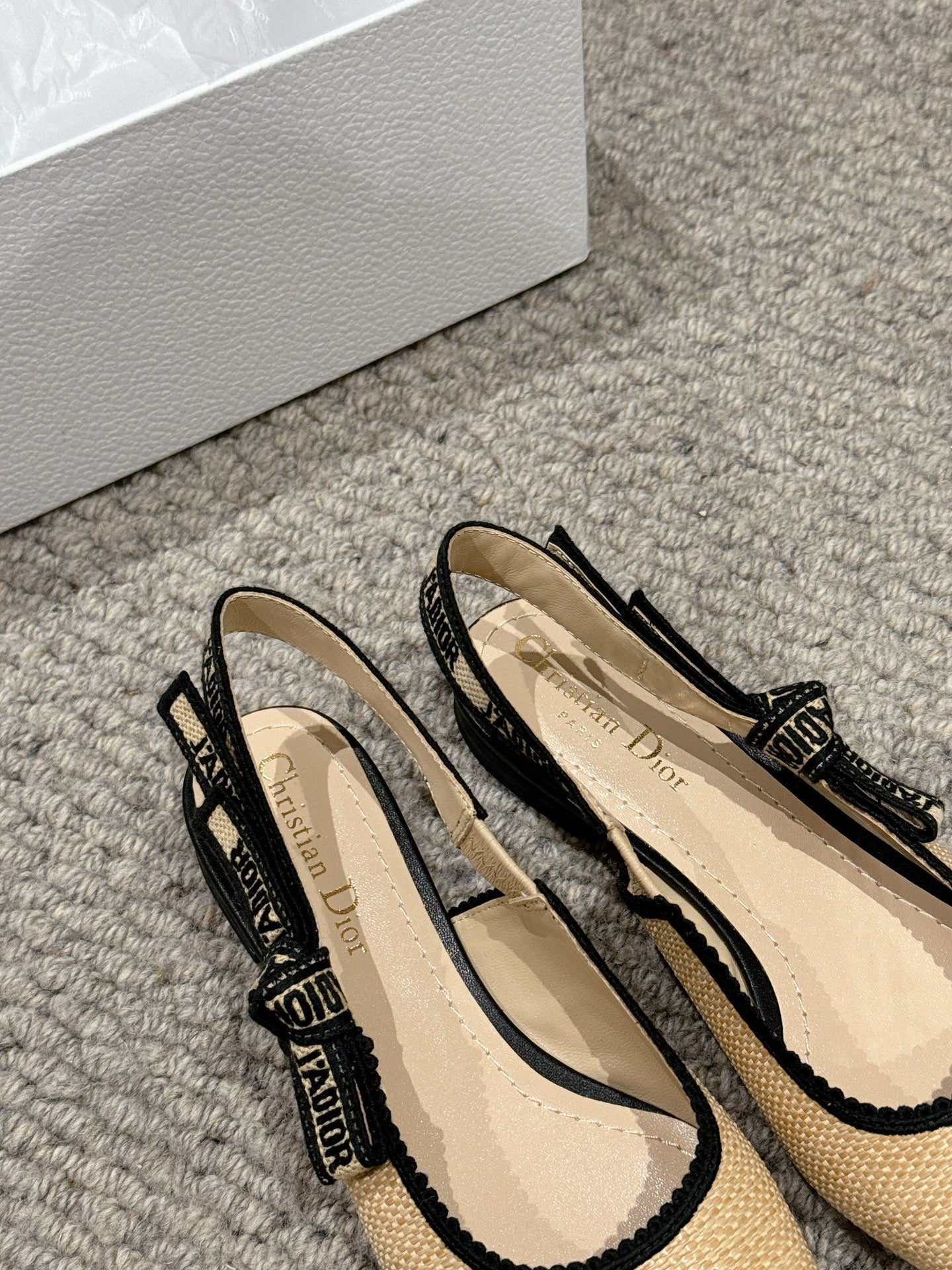 cd slingback flat beige raffia lambskin