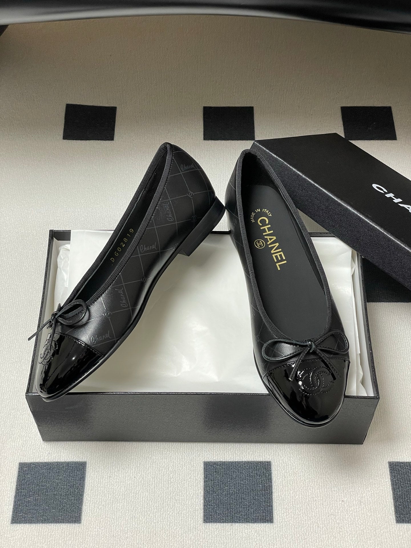 CC 25P Black Quilted Calfskin
