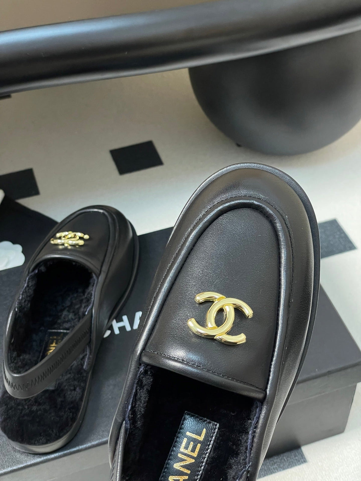 CC 25A Slingback Loafer Black Sherpa Calfskin