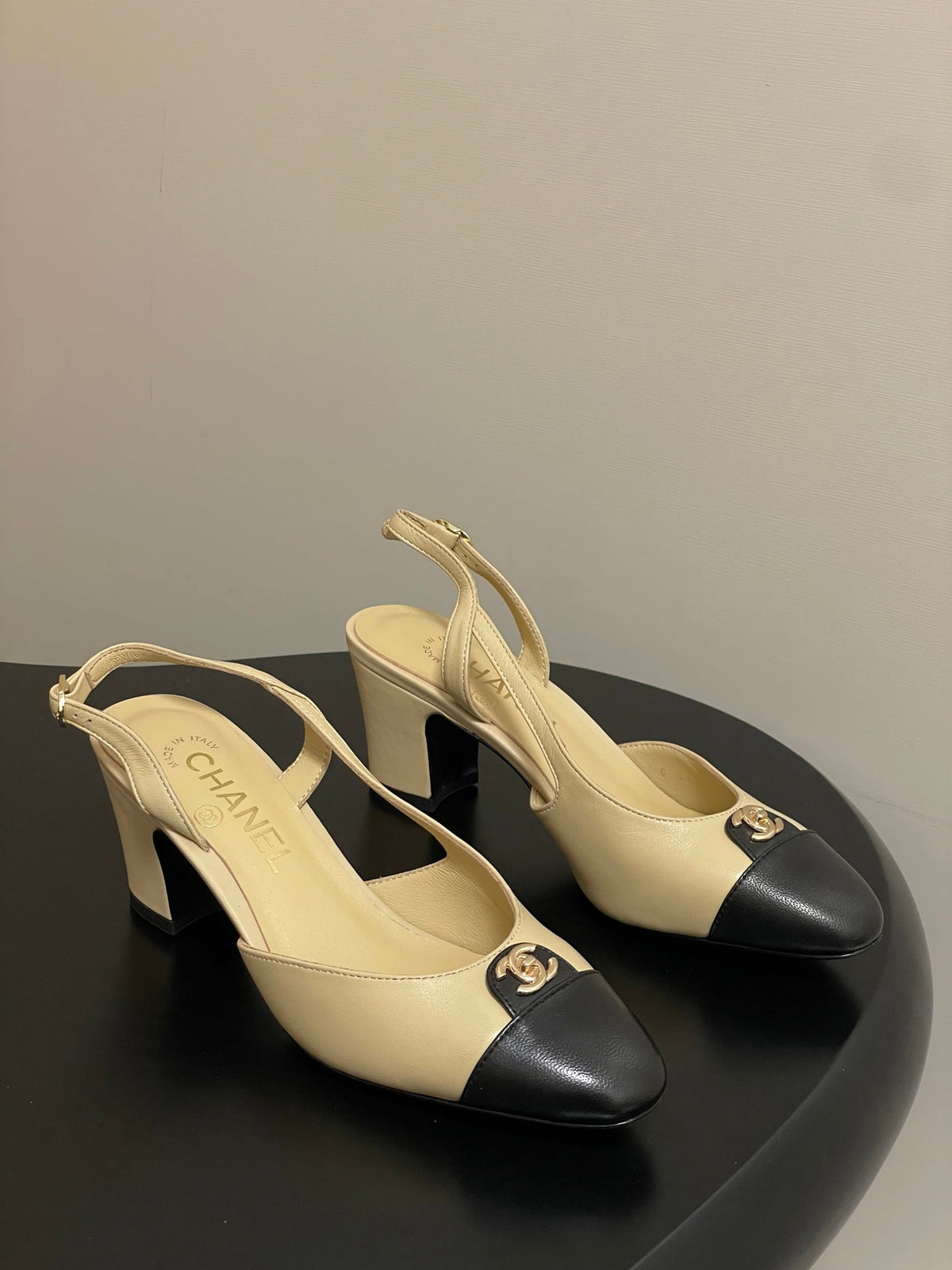 Chanel 25 Slingback 50mm Beige Black Lambskin 473216
