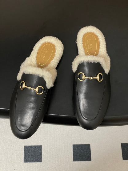 GG horsebit flat mules black cowhide 534713