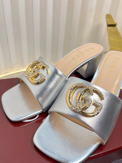 GC 25 Interlocking G Heeled Sandal Silver Patent Leather 294641