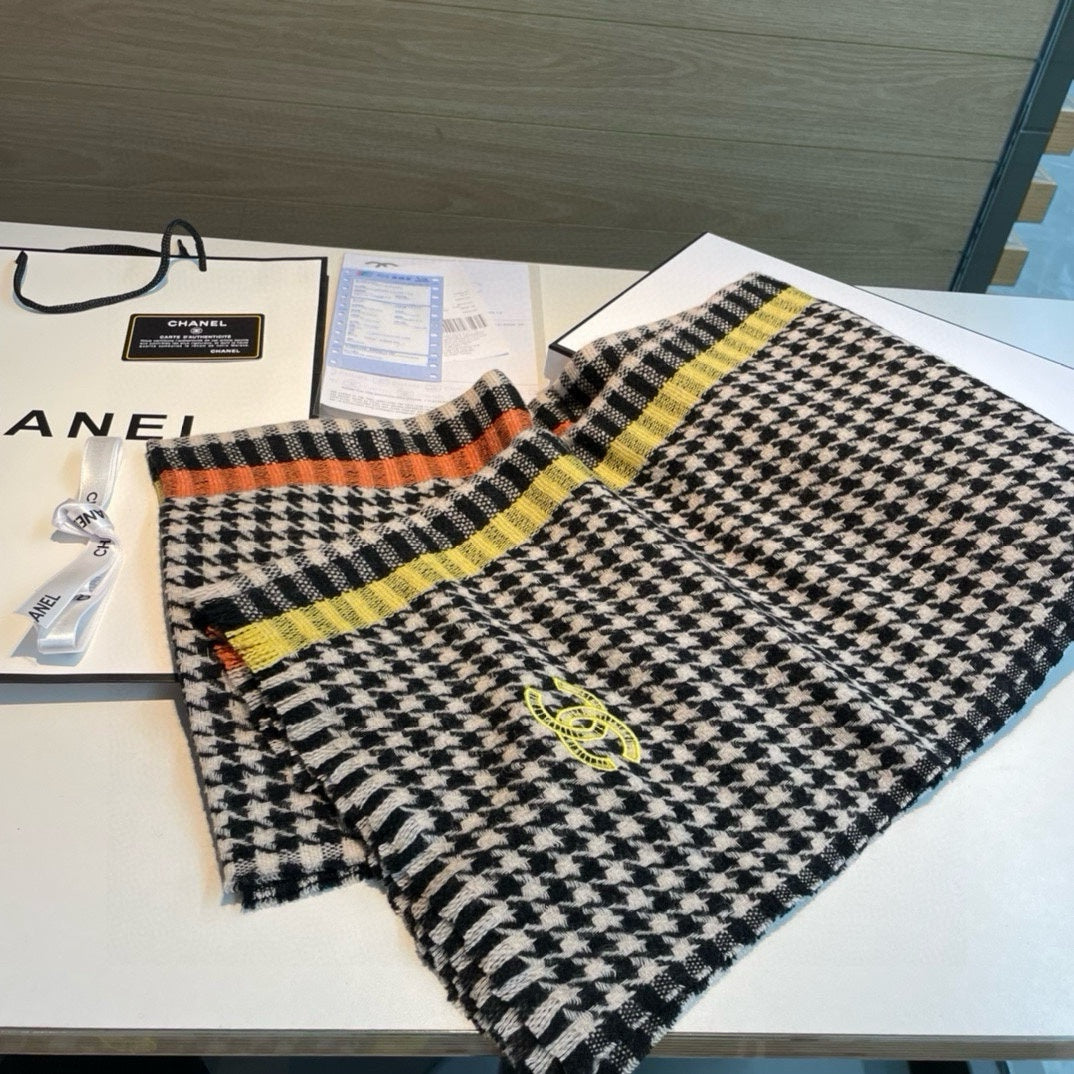 CC Scarf 190 CM In Black White Mix Orange Yellow Serrated Shape Cashmere 387912