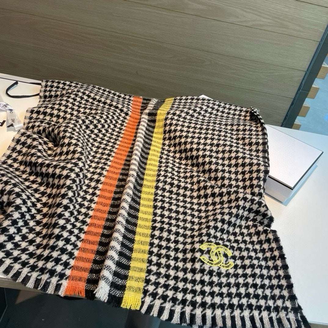 CC Scarf 190 CM In Black White Mix Orange Yellow Serrated Shape Cashmere 387912