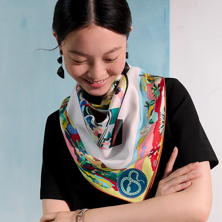 HM The Story 90 CM White Colorful  Cashmere and Silk 293064